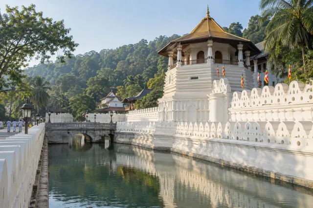 仏歯寺
