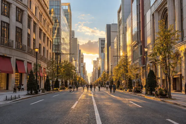 銀座の中央通り